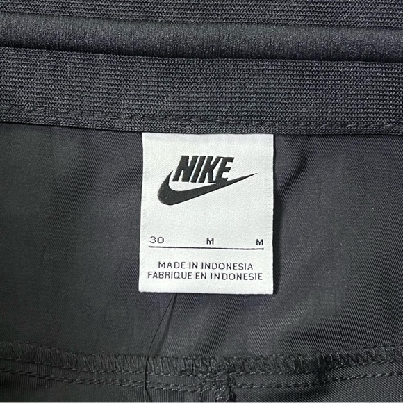 Nike Sportswear Tech Essentials Woven Unlined Cargo Pants Men’s Size 30 - Picture 12 of 16
